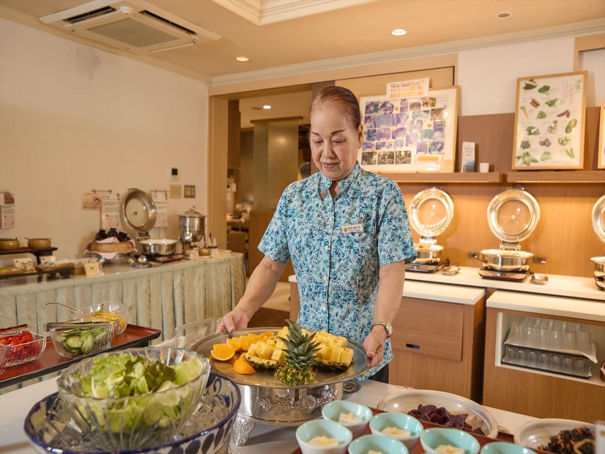 Sun Palace Kyuyokan Наха Екстериор снимка